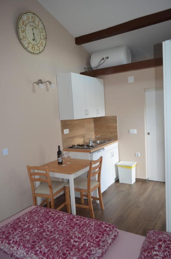 Mm Apartma Pula